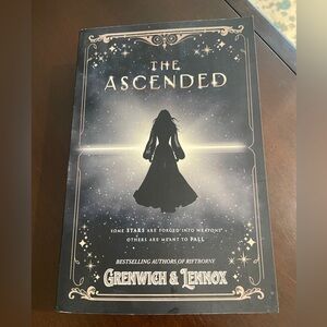 The Ascended by - GRENWICH & TENNOX
New book - never used or read -